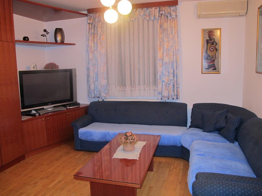 Apartment Sobe Ravbar Novo Mesto Room photo